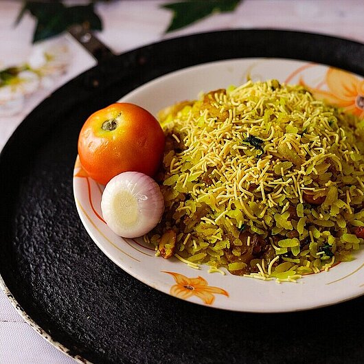 Indisches Essen bei der Weihnachtsfeier (Foto: Mohammad Shahbaz Ansari // pixabay)