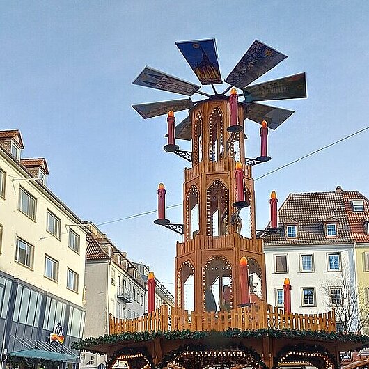Weihnachtspyramide am Würzburger Weihnachtsmarkt