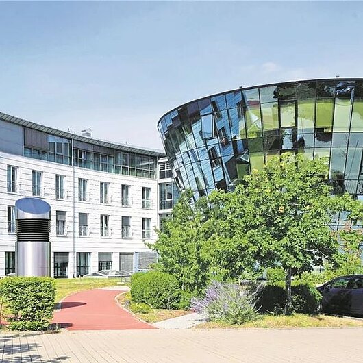 Das Schön-Klinik-Areal an der Europaallee in Fürth (Foto: Hans-Joachim Winckler)